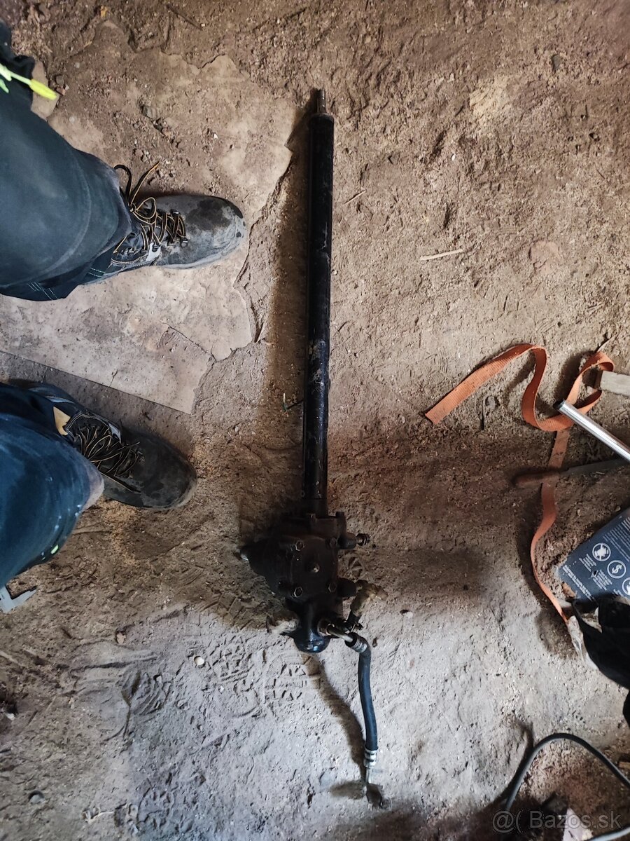 Riadenenie malotrakator hydraulické