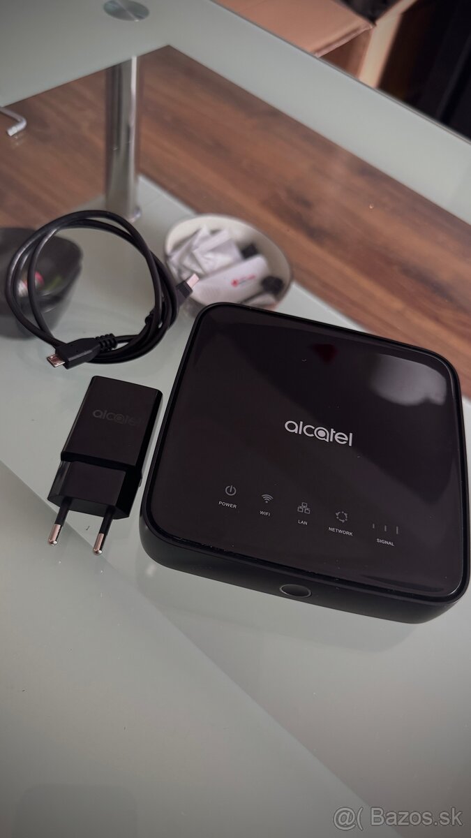 Alcatel HH40 , mobilný 4G router na SIM
