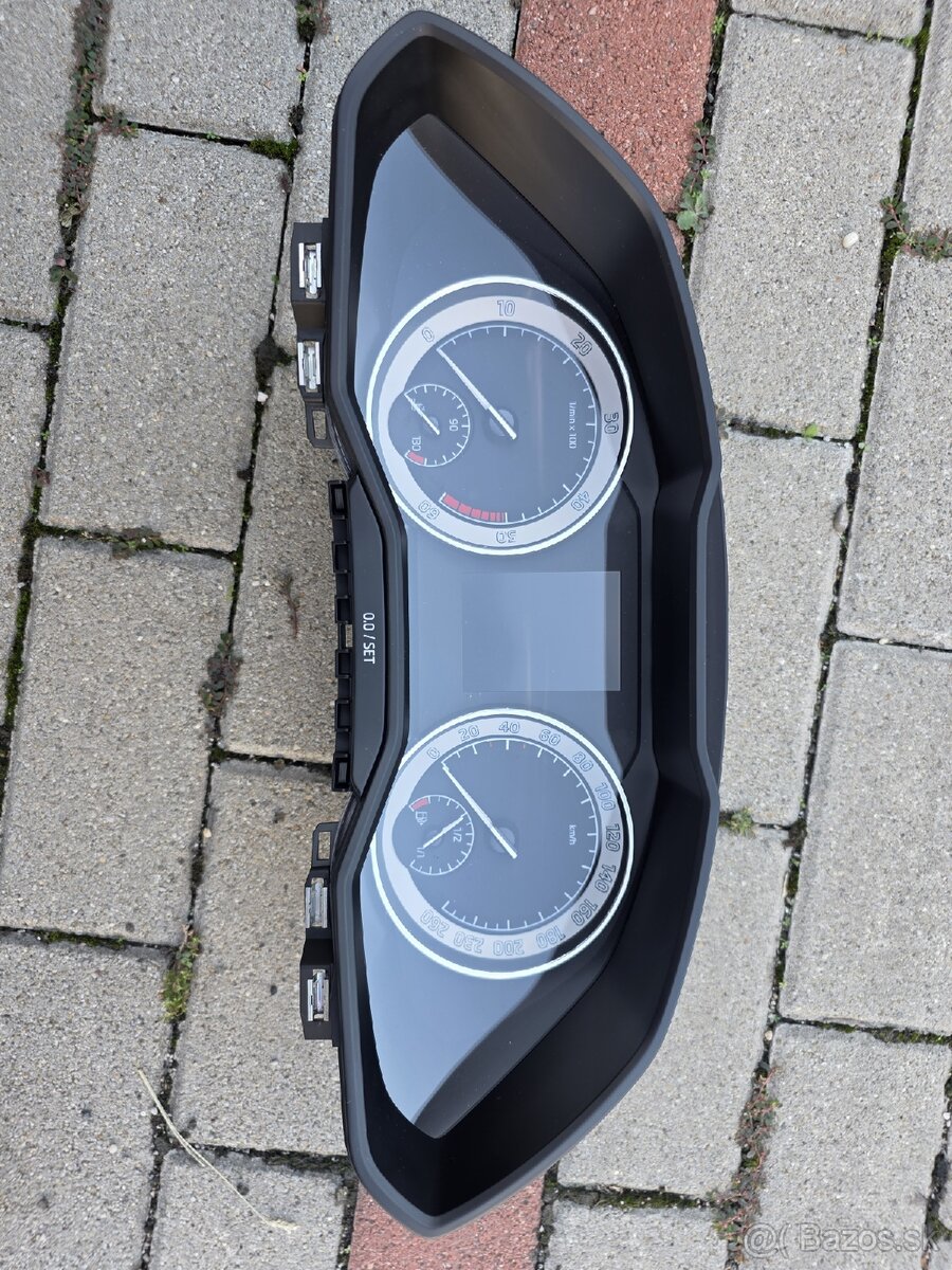 Predám originál budiky Škoda Superb 3