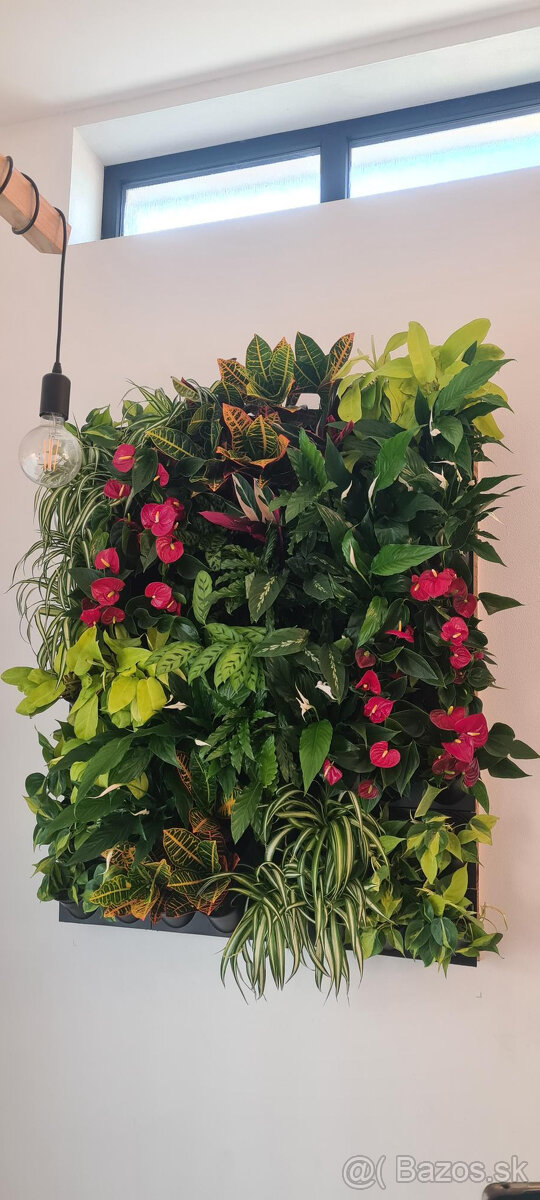 Vertikálna kvetinova stena Pixel Garden