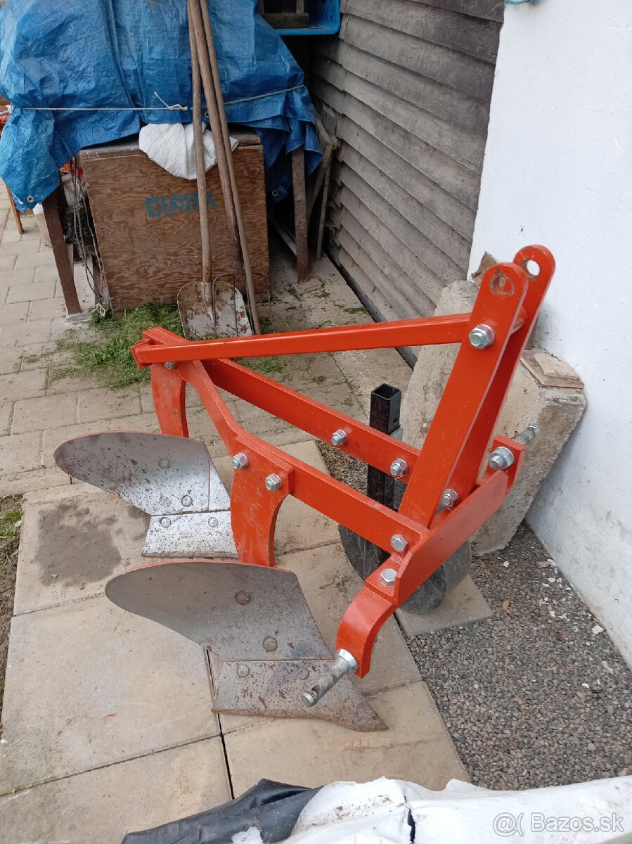 Pluh za malotraktor