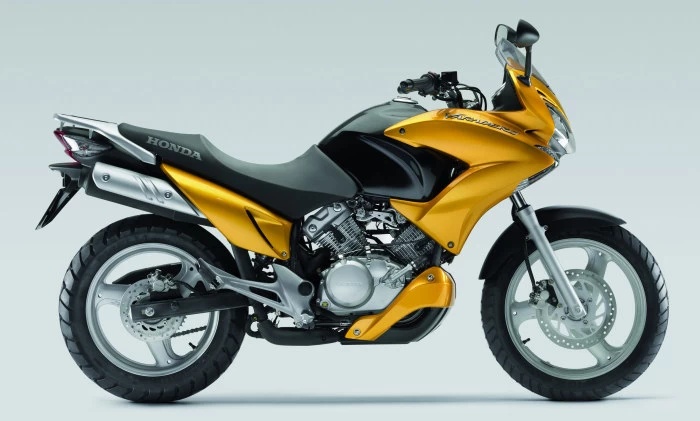 Kúpim Honda Varadero 125
