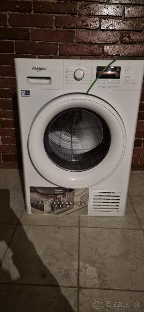 Sušička Whirpool