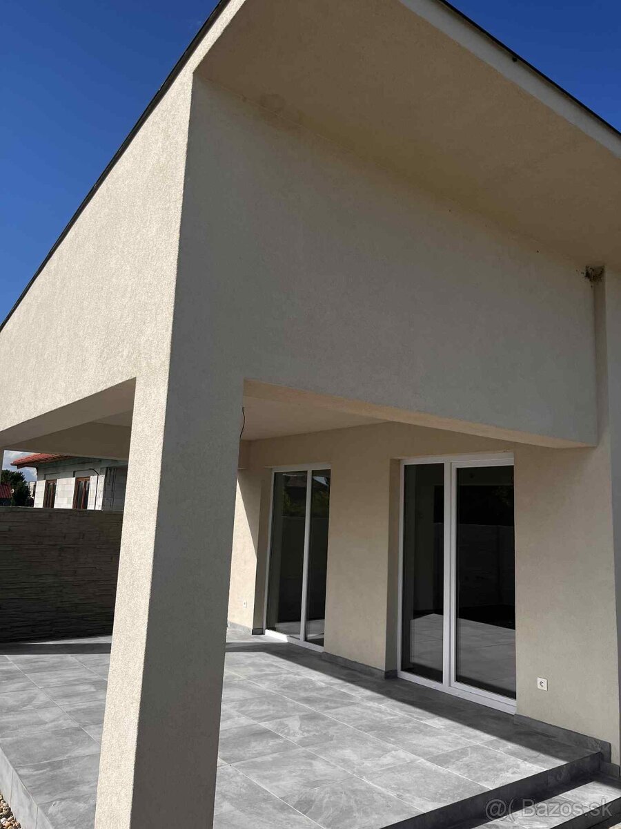 Rodinný dom v obci Trávnik