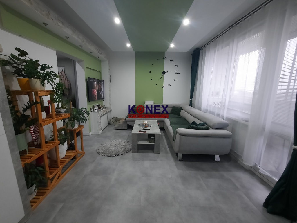 NOVINKA Zrekonštruovaný 3-izbový byt MICHALOVCE