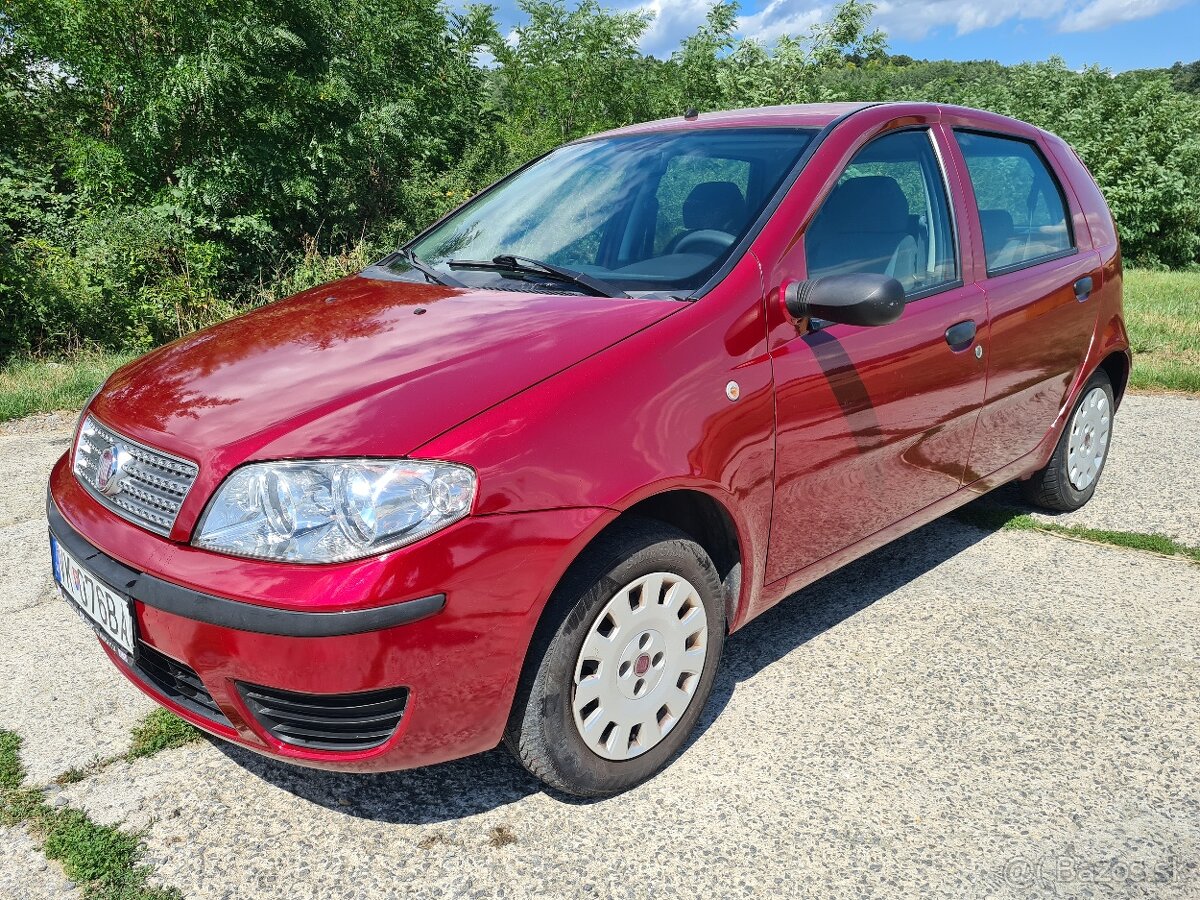 Fiat Punto 2009 1,2 8v benzín klíma