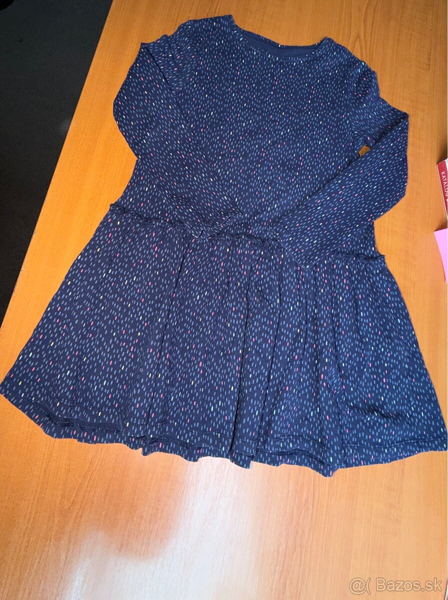 Šaty s dlhým rukávom v.122
