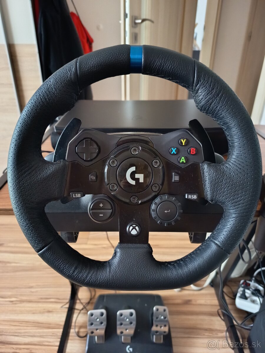 Predám volant Logitech G 923 a pedále+riadiacu páku.