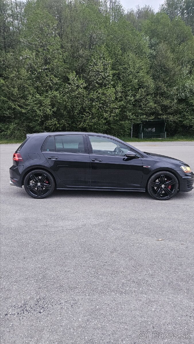 GOLF VII GTI PERFORMANCE