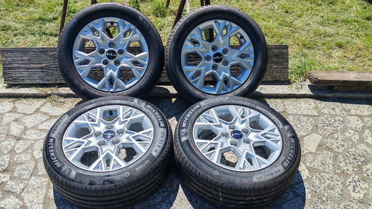 5x114,3 R16 - - - KIA CEED