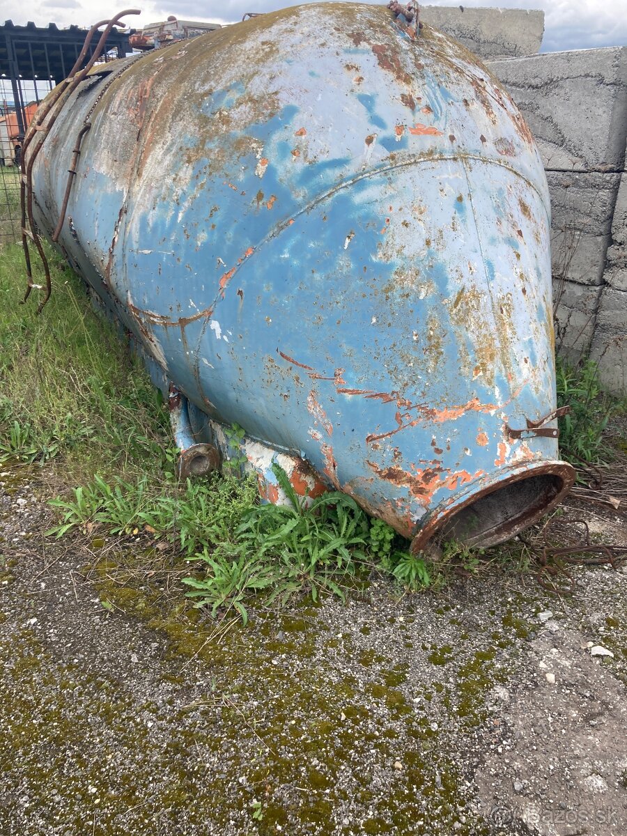 Nádrž