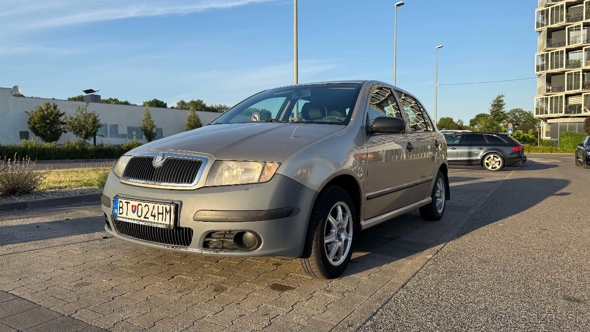 Fabia 1.2 HTP (47 kw) - 2003 - 127 862 km