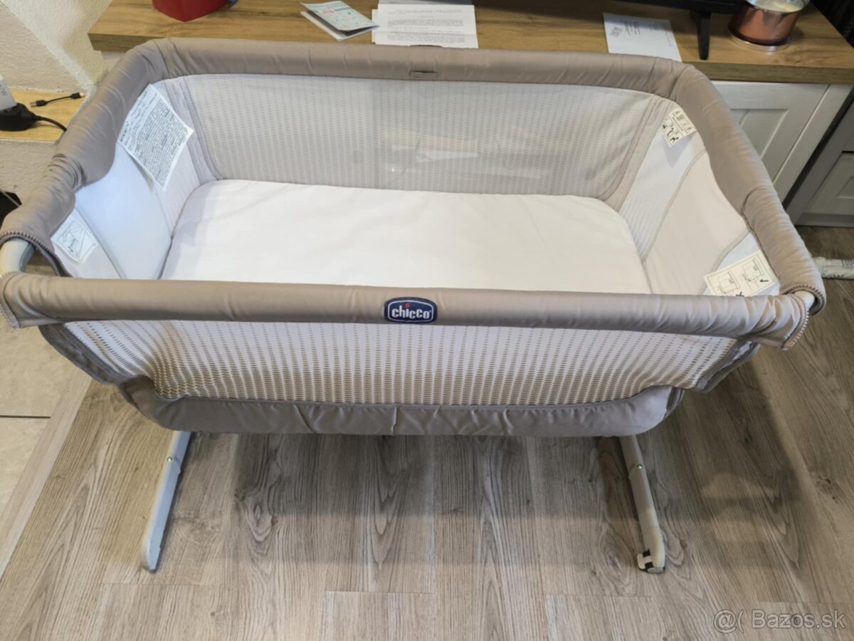Postielka chicco next 2 me air