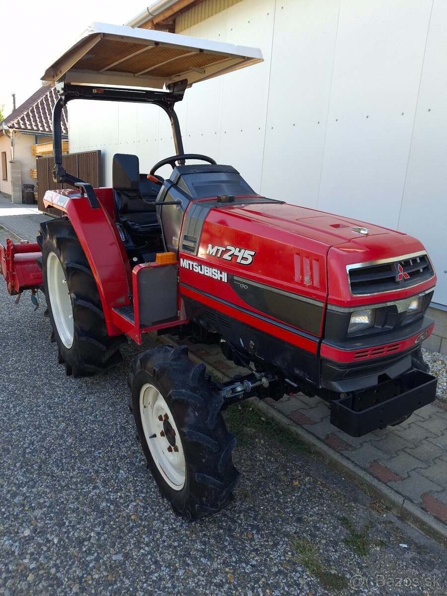 Malotraktor Mitsubishi MT245