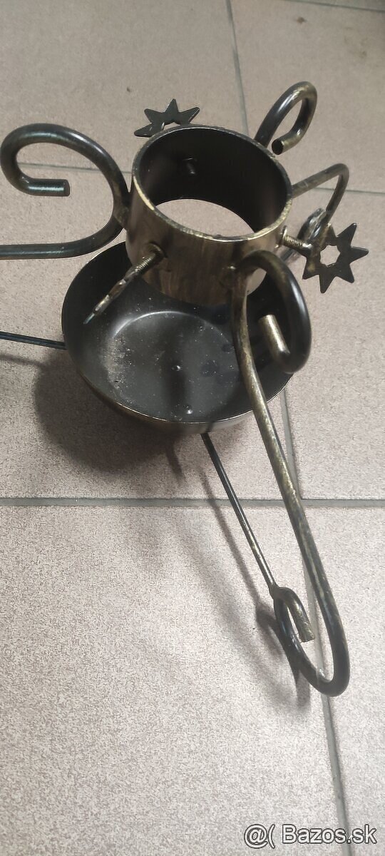 Stojan na stromček kovový