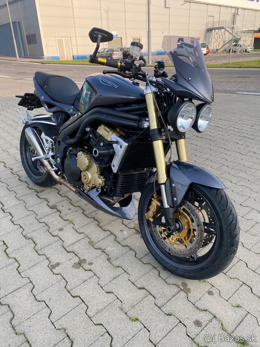 Triumph Speed Triple 1050