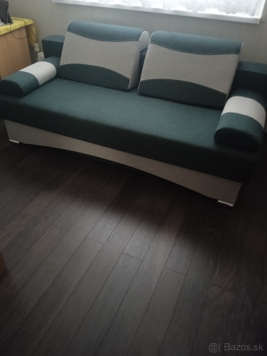 Predám novú sedačku.