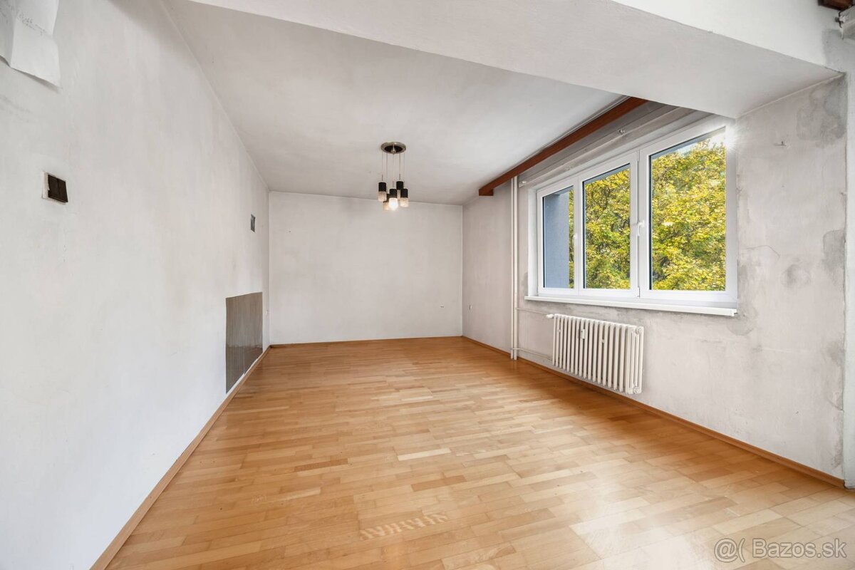 Priestranný 3-izbový byt s výhľadom do lesa