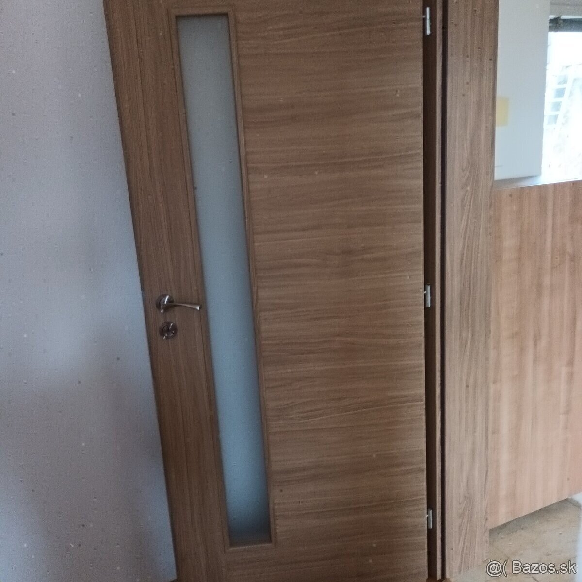 Predám interiérové dvere a zárubne3ks 60,70...Nitra.moznost