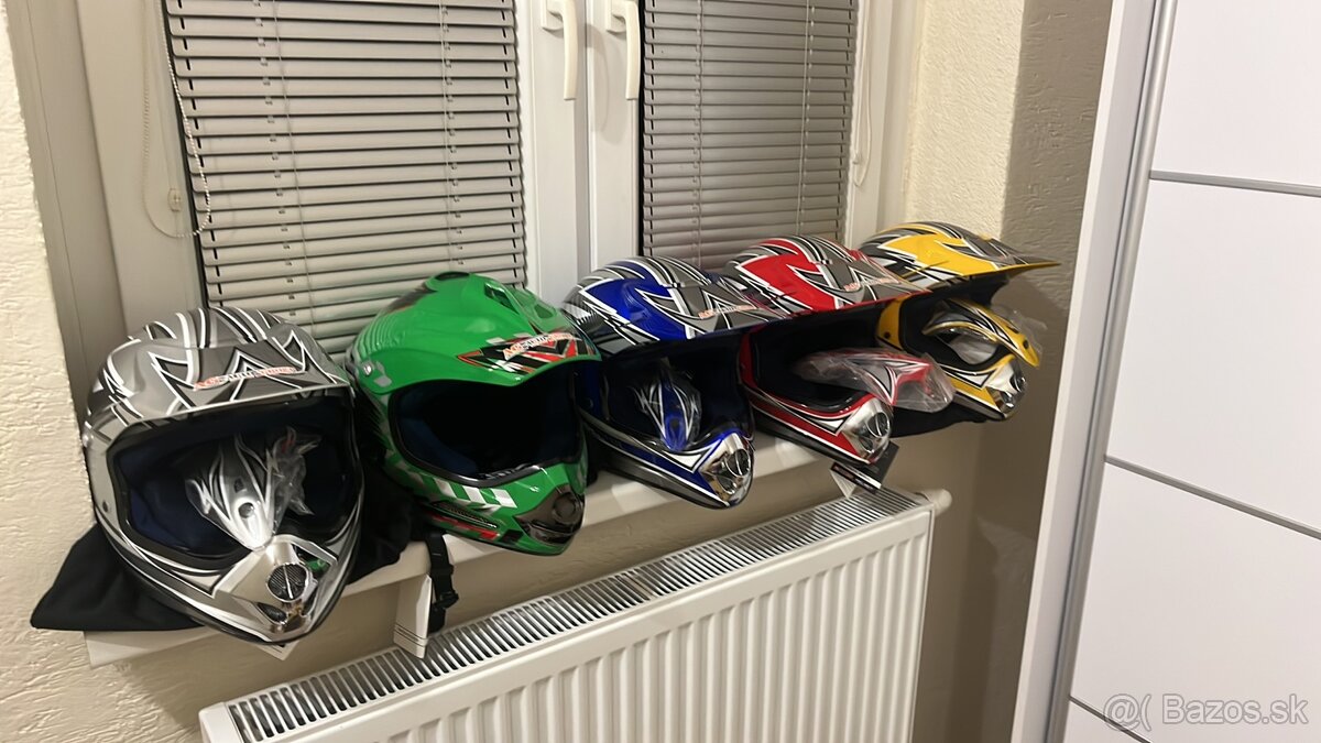 Celotvárová motocyklová prilba