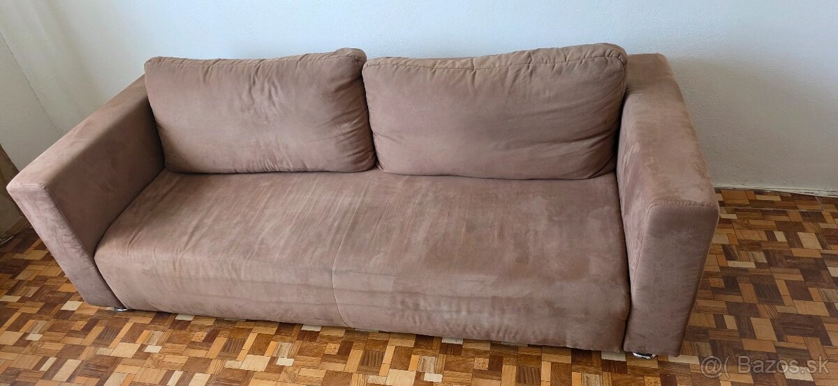 Rozkladacia sedačka