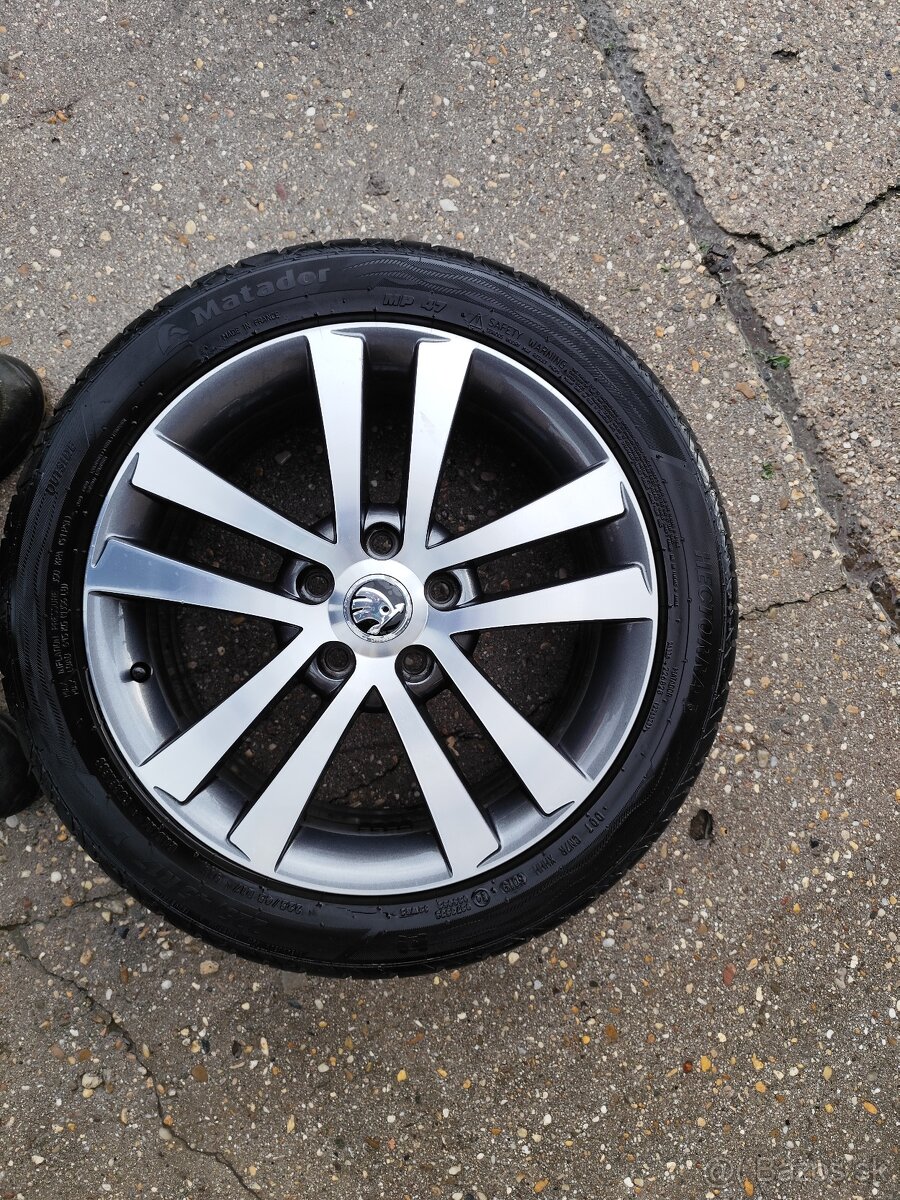 5x112 225/45 R17