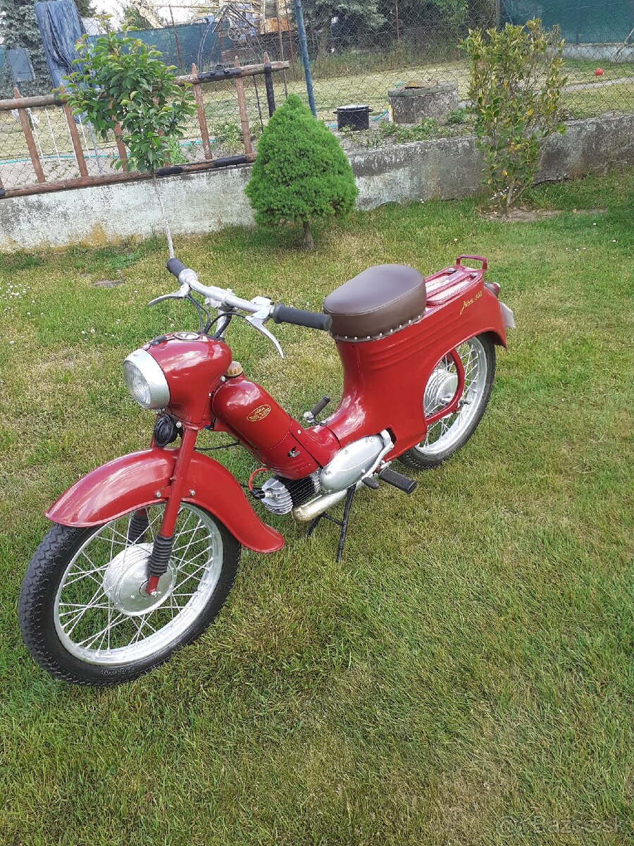 Predam javu 555dobry stav jazdi svieti truby.