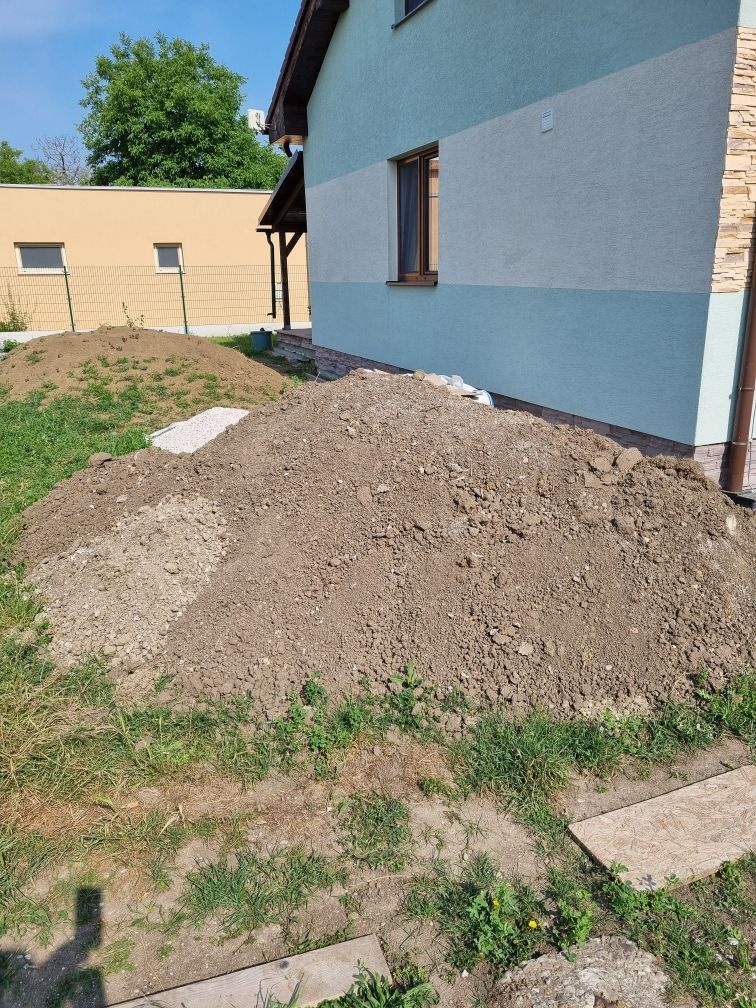 Zeminu bez kamienkov darujem