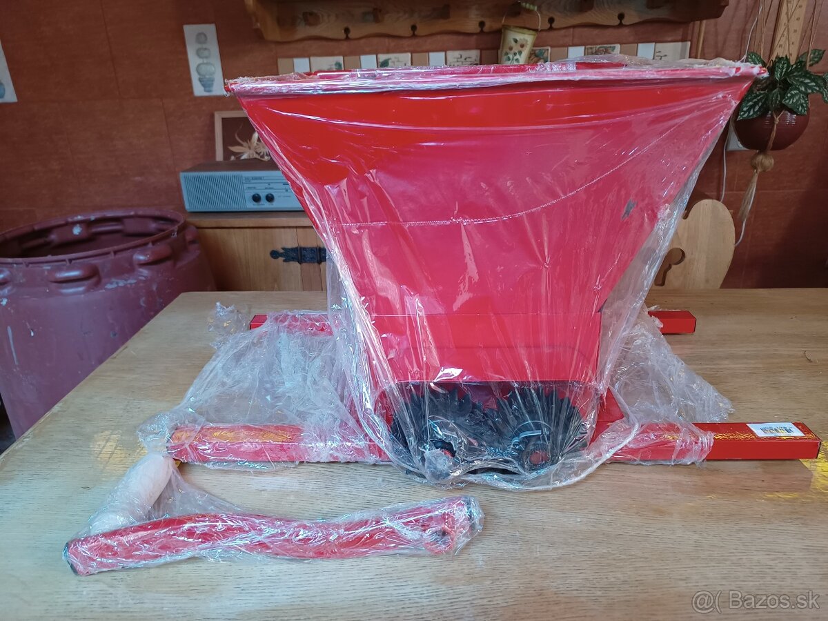 Drvič ovocia ručný