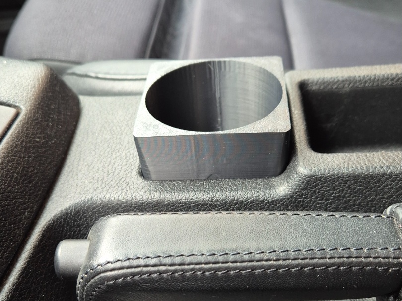 BMW E36 - Držiak nápojov