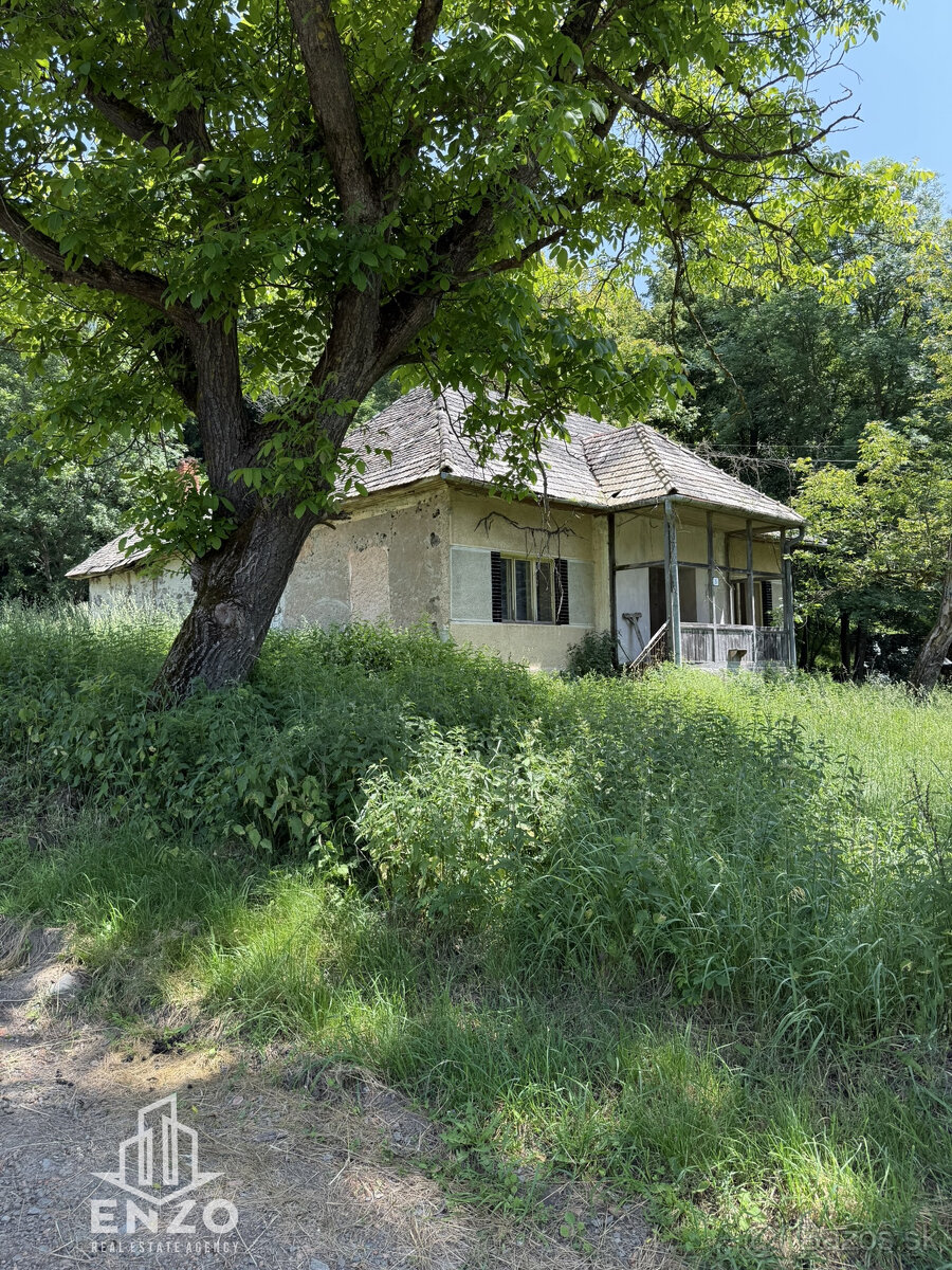Pozemok pre výstavbu rodinného domu  Dolný Tisovník