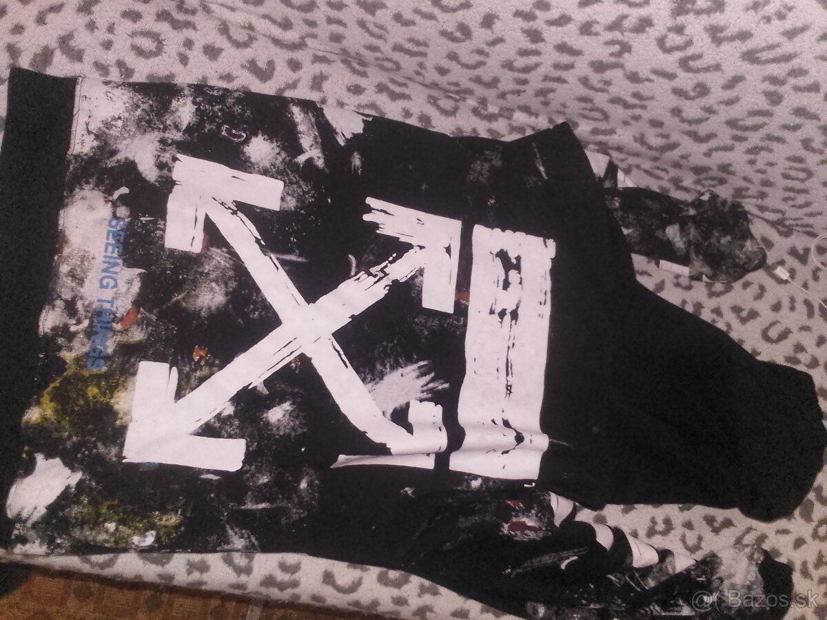 OFF WHITE mikina prava.