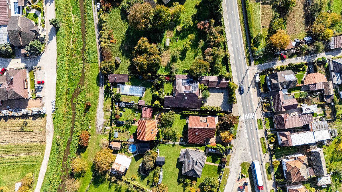 PREDAJ RODINNÝ DOM S BAZÉNOM A PRIESTOROM NA PODNIKANIE