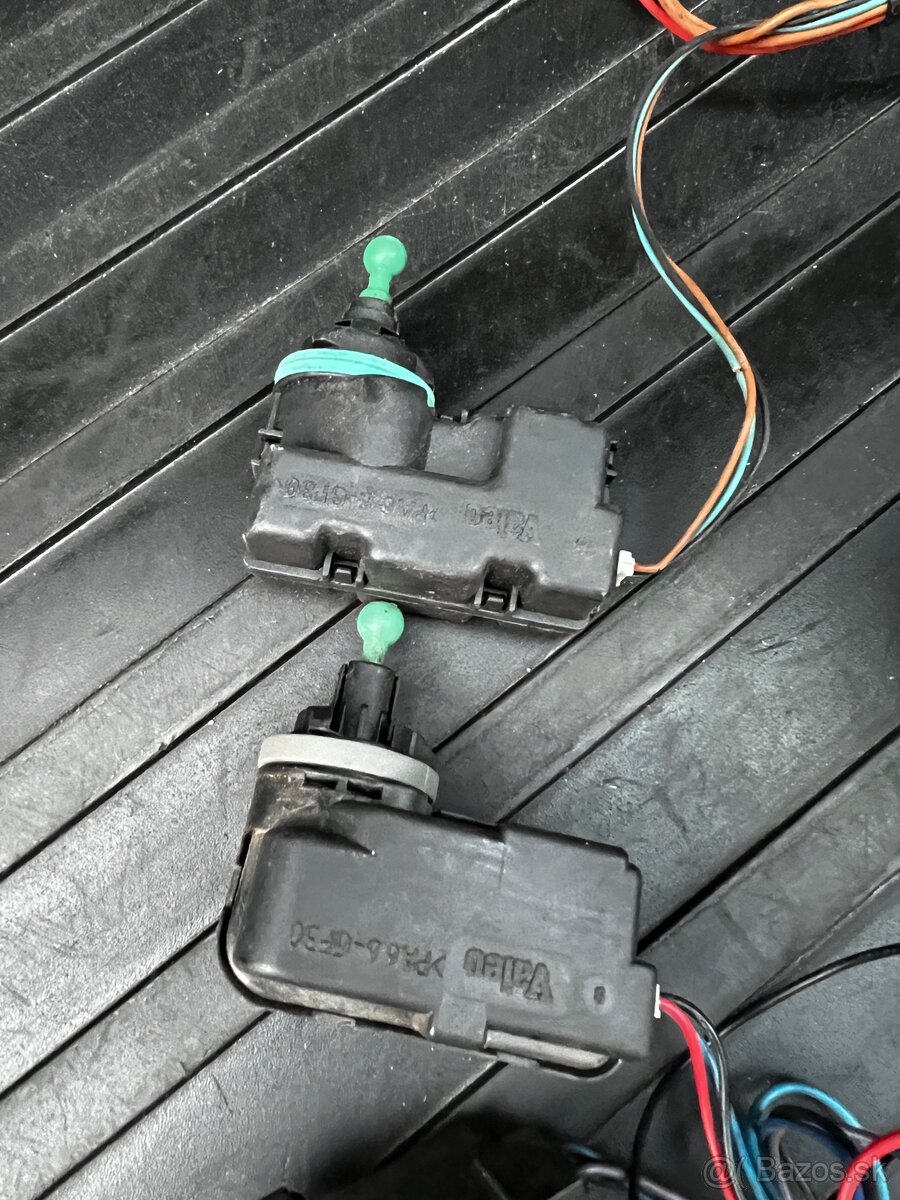 Motorceky do svetiel golf 4