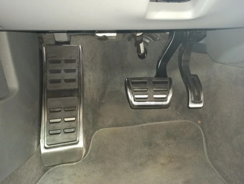 Nerezové nášlapy AUDI ŠKODA VW