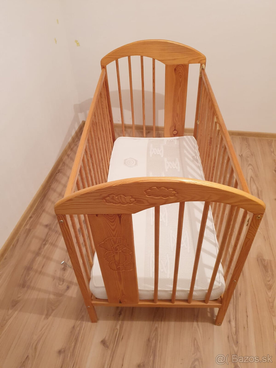 Detská postielka s matracom