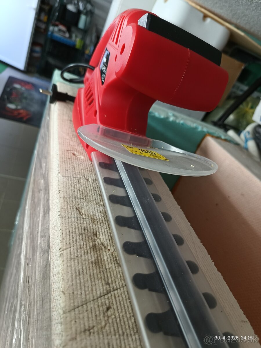 Plotové nožnice Levita