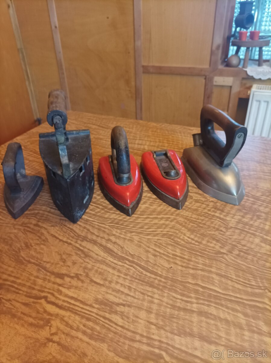 Predám starožitné žehličky