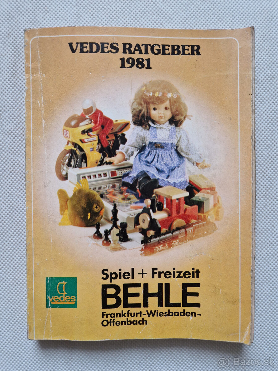 Starý katalog hraček staré hračky DDR 1981 panenky auta atd