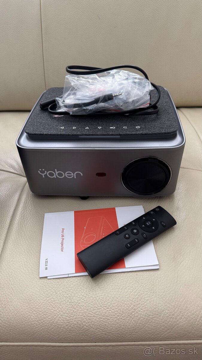 Projektor Yaber