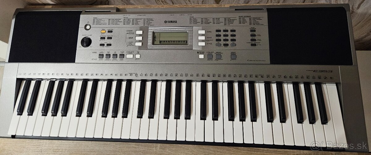 Predám klávesy Yamaha PSR E353 - ako nové