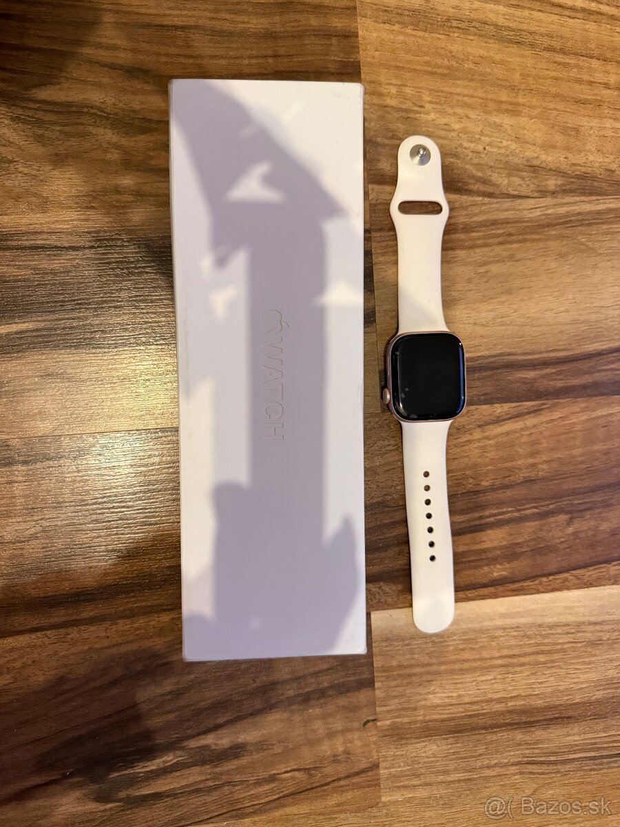 Predám Apple Watch 10 42mm