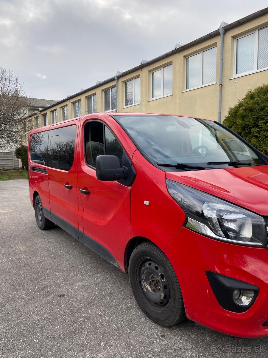 Opel Vivaro B 1.6 CDTi BiTurbo (88 kW), 9 miest