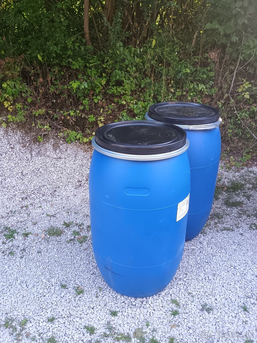 Plastový sud