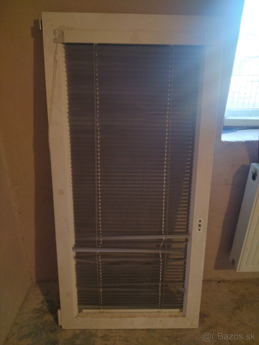Plastove okno