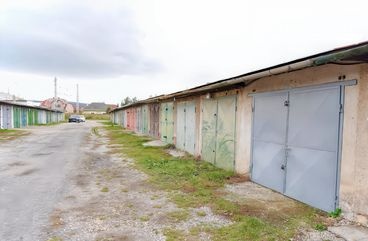 Garáž