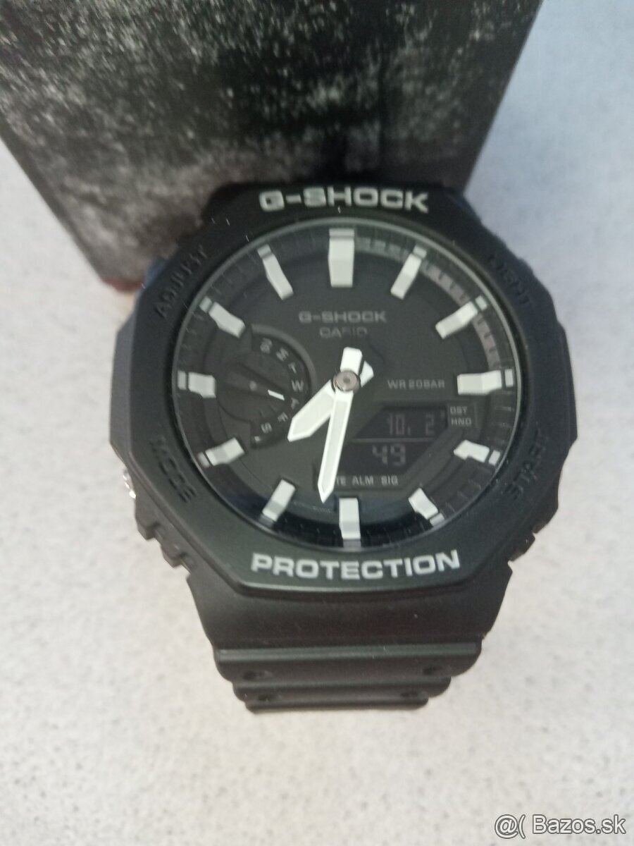 CASIO GA 2110 -1AER g-shock