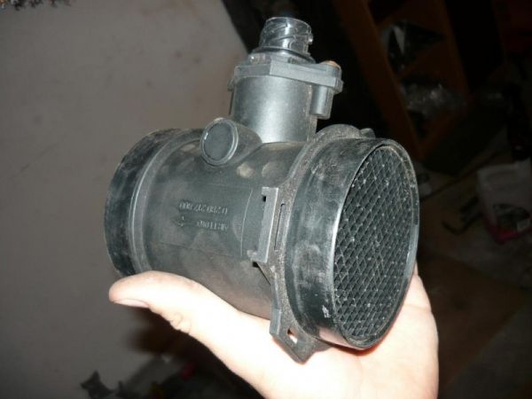 diely z motoru bmw m60 m62 vaha vzduchu