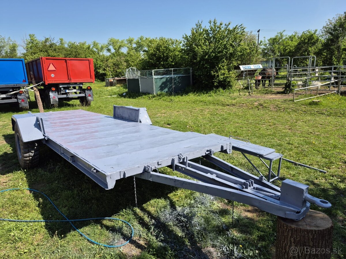 Vlečka za traktor - výklopná