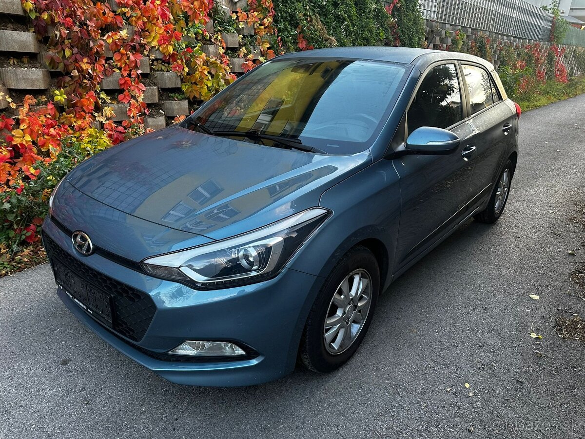 HYUNDAI I20 BENZIN ROK 2016